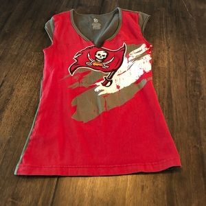 Women’s Small Tampa bay Bucs Shirt